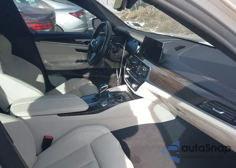 2018 BMW M5 z USA, uszkodzony, nr VIN WBSJF0C58JB282025